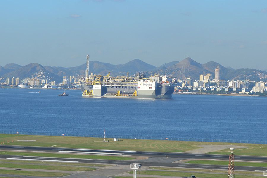After 45 days, P-67 arrives at Baia de Guanabara After 45 days, P-67 arrives at Baia de Guanabara